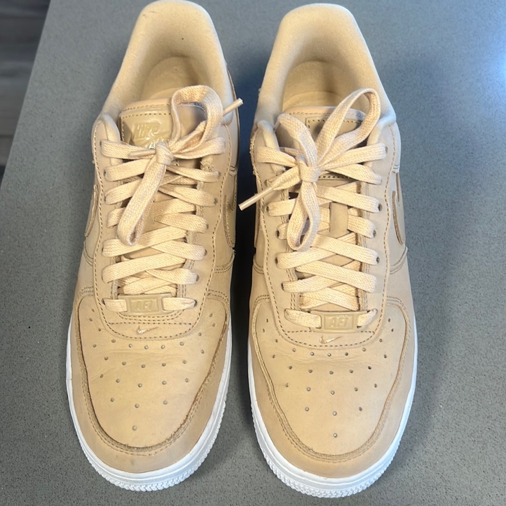 Nike peach beige dunks barely worn
